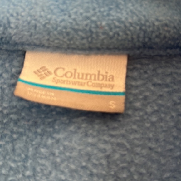 Columbia  sweater in great shape - Picture 3 of 4